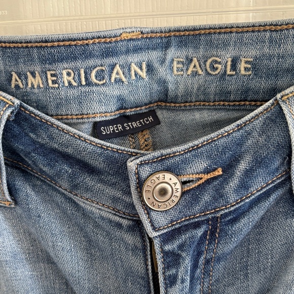 American Eagle Outfitters Light Blue Distressed Skinny Jeans - Picture 4 of 7
